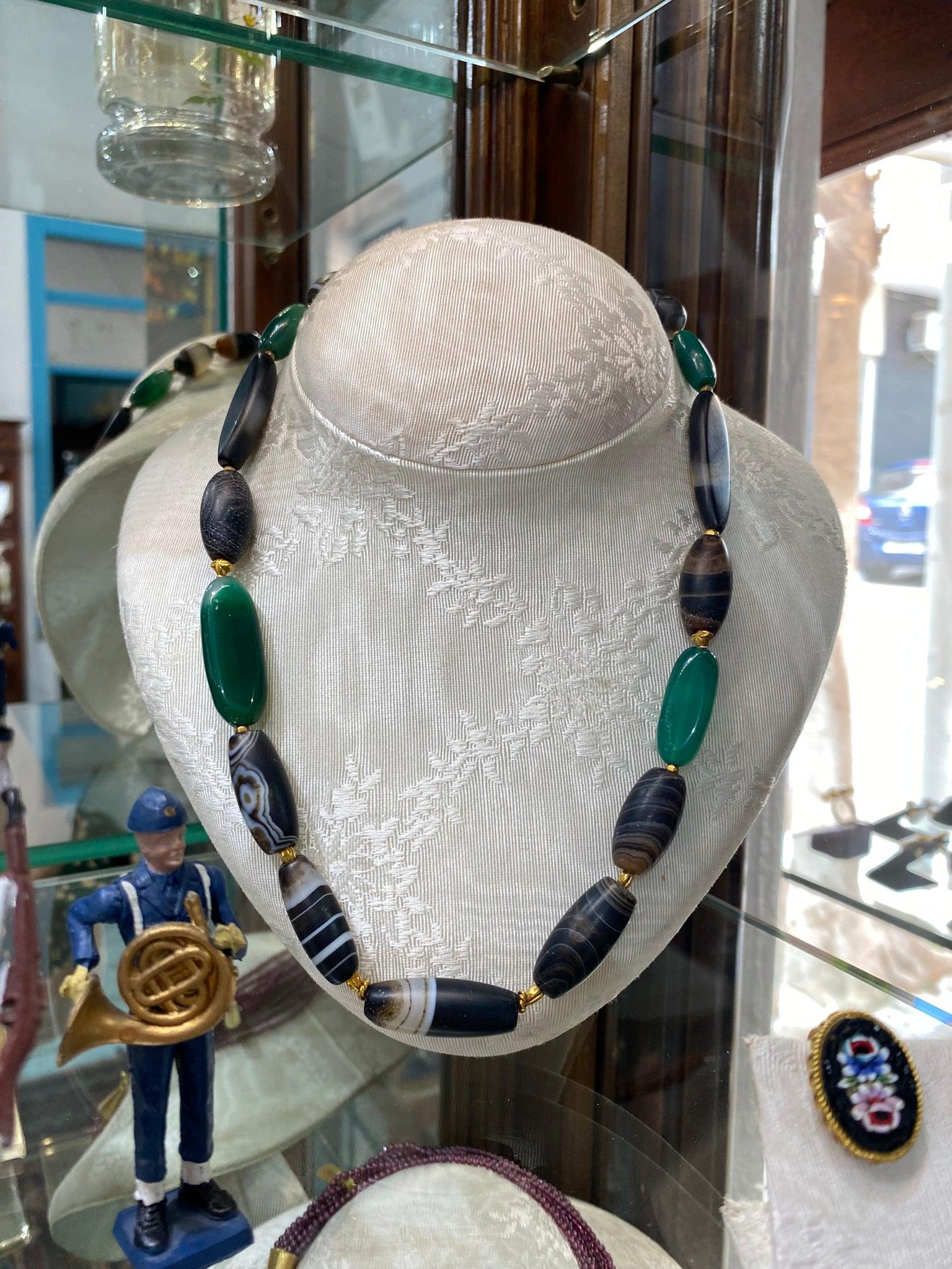 Necklace in Sardonyx stones & Solomon gemstone with 18k gold elements