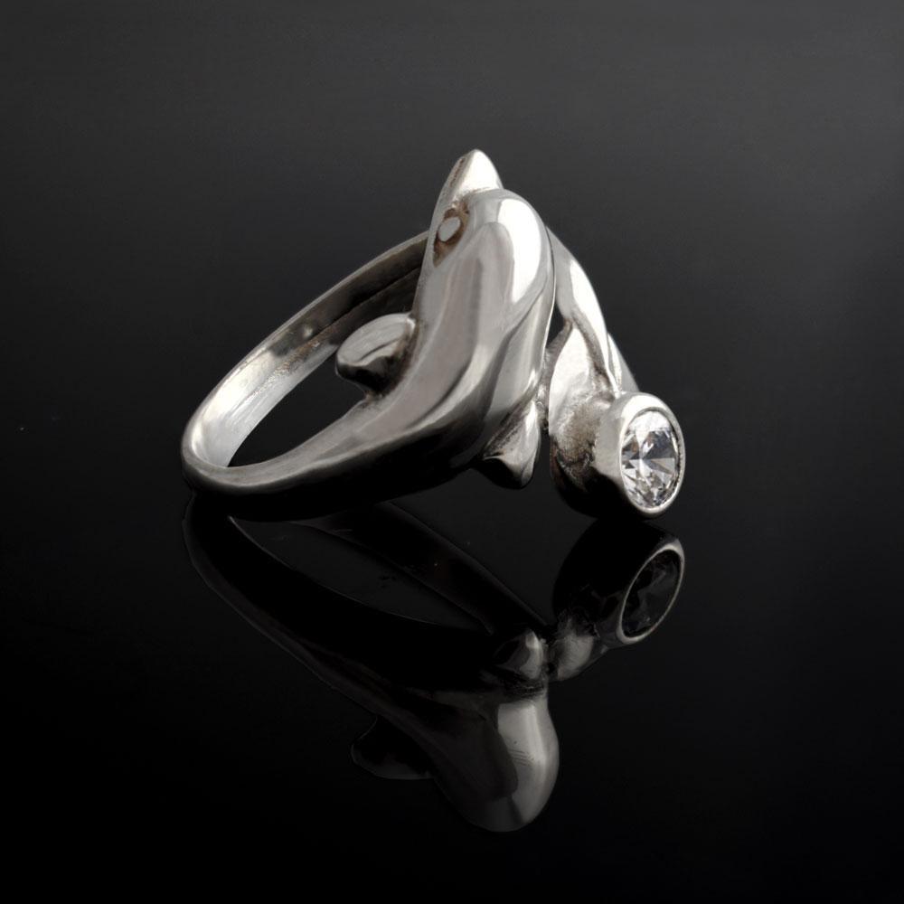 Minoan Dolphin Head and tail Ring in sterling silver with a zircon (DT-82)