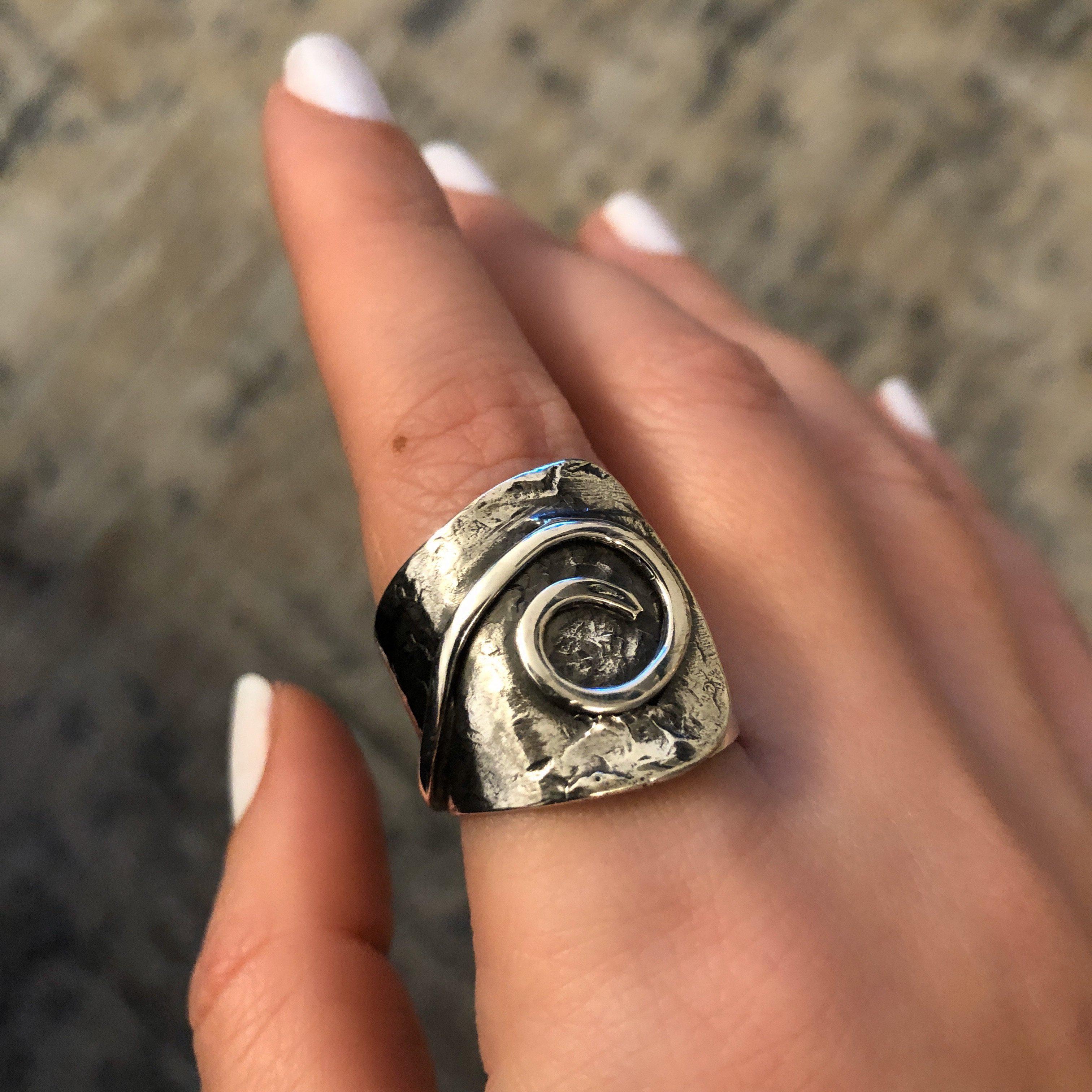 Ring in Sterling Silver with Decorative Black Patina (Oxidation) (DM-36)